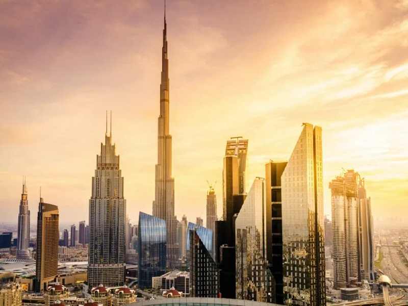  Stay in Dubai